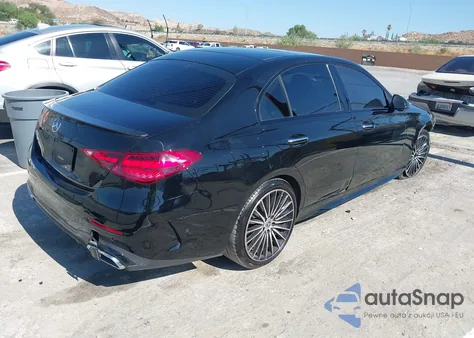 2024 Mercedes-Benz C 300 z USA, uszkodzony, nr VIN W1KAF4GB1RR200448